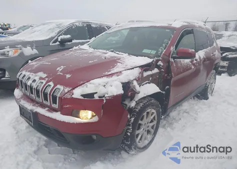 2016 Jeep Cherokee Latitude z USA, uszkodzony, nr VIN 1C4PJMCS6GW105911